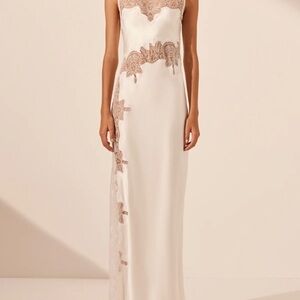 Elegant Cream Lace Evening Gown